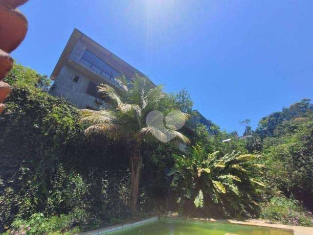 Casa com 5 quartos à venda, 214 m² por R$ 3.500.000 - Joá