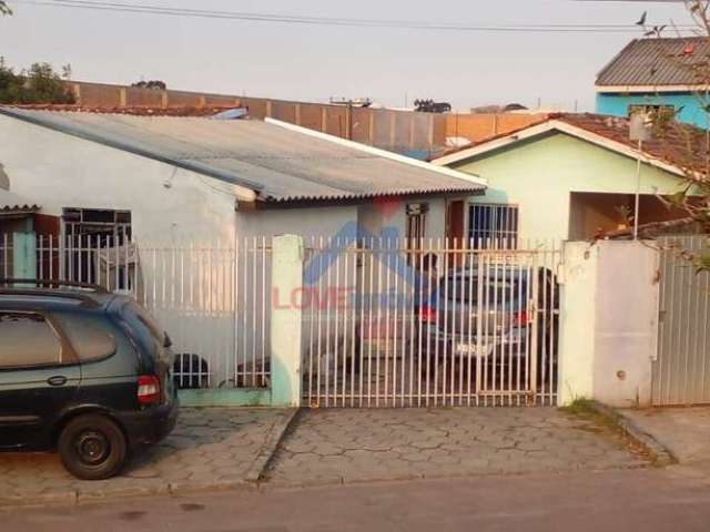 Casa à venda no bairro Tatuquara - Curitiba/PR