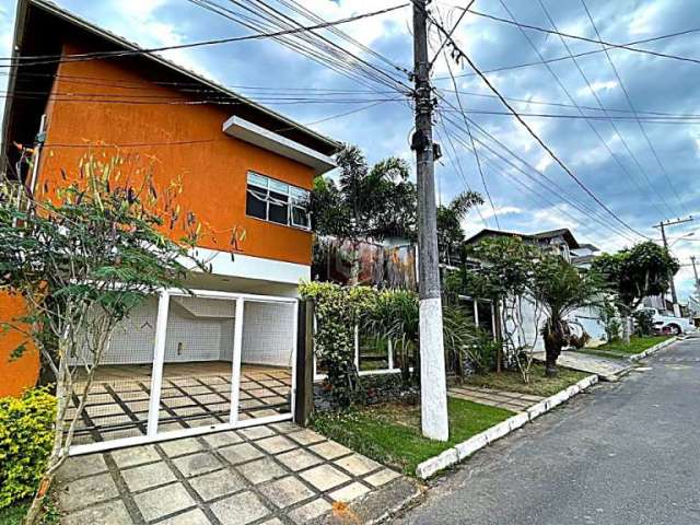 Casa em condomínio fechado com 2 quartos à venda na Rua Edmundo Migueletto, São Pedro, Juiz de Fora, 161 m2 por R$ 850.000