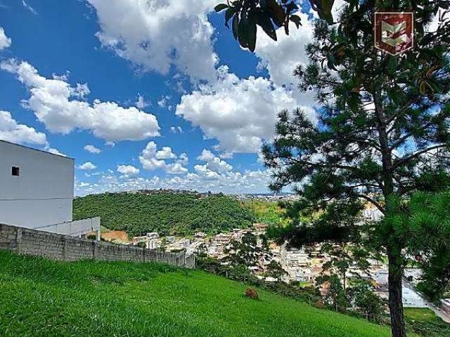 Terreno em condomínio fechado à venda na Rua Professora Aracy Nazareth, Spina Ville II, Juiz de Fora, 650 m2 por R$ 325.000