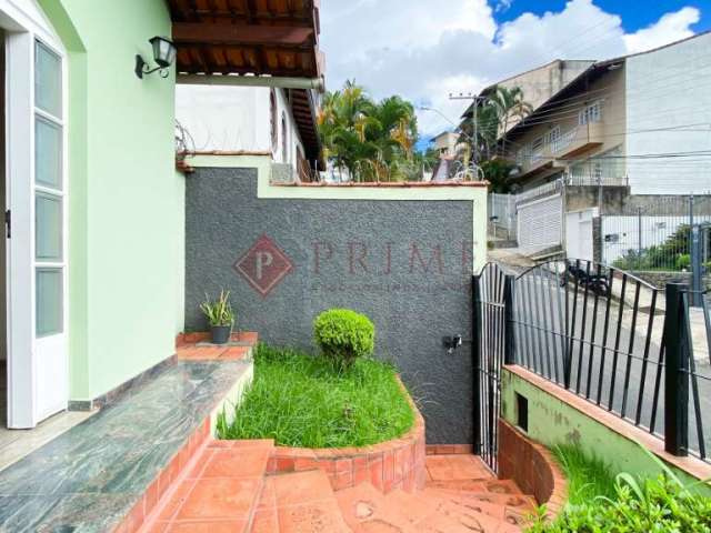 Casa com 6 quartos à venda na Rua José Narciso Netto, Santa Cecília, Juiz de Fora, 390 m2 por R$ 680.000