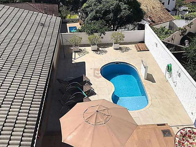 Casa em condomínio fechado com 5 quartos à venda na Rua Ivon José Curi, Portal da Torre, Juiz de Fora, 331 m2 por R$ 1.590.000