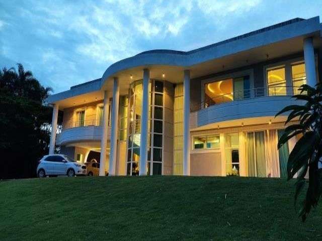 casa condomínio 4 suítes, rica em detalhes!