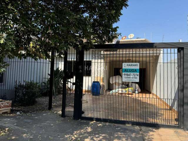 Casa para Locação em Maringá, Parque Avenida, 3 dormitórios, 1 suíte, 3 banheiros, 1 vaga