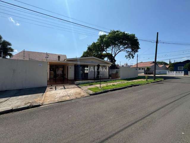 Casa para Venda em Maringá, Zona 05, 3 dormitórios, 2 banheiros, 2 vagas