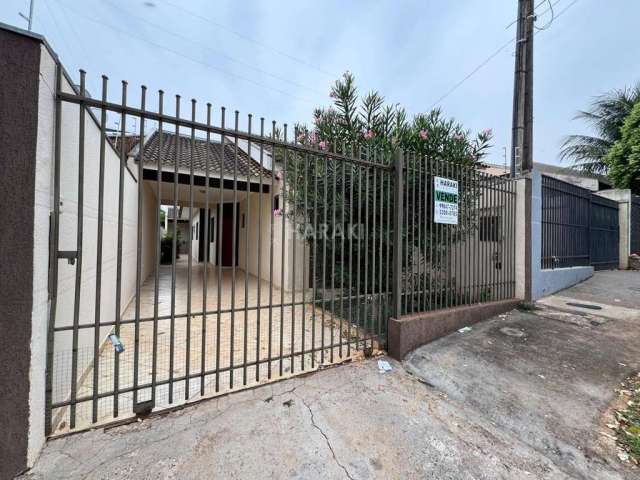 Casa para Venda em Maringá, Jardim Diamante, 3 dormitórios, 1 suíte, 2 banheiros, 2 vagas