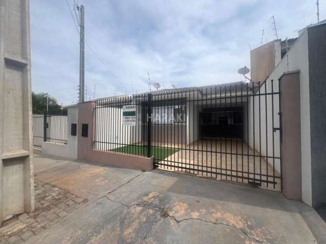 Casa para Venda em Maringá, Jardim Andrade, 3 dormitórios, 1 banheiro, 2 vagas