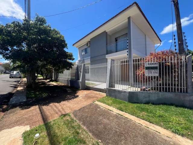 Sobrado para Venda em Maringá, Parque Residencial Cidade Nova, 4 dormitórios, 1 suíte, 3 banheiros, 2 vagas