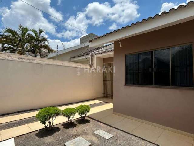 Casa para Venda em Maringá, Jardim Monte Rei, 3 dormitórios, 1 suíte, 2 banheiros, 3 vagas