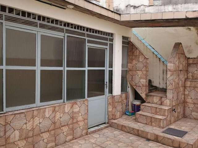 Casa com 2 quartos à venda na Avenida Getúlio Vargas, 23, Vilar dos Teles, São João de Meriti, 253 m2 por R$ 130.000