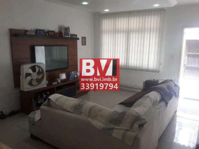 Casa com 3 quartos à venda na Vila da Penha, Rio de Janeiro , 130 m2 por R$ 650.000