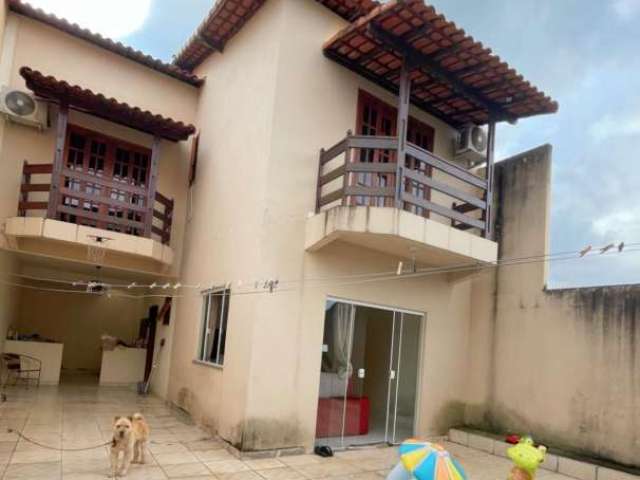 Casa com 3 quartos à venda na Rua Argentina, 25, Jardim América, Itaguaí, 133 m2 por R$ 449.000