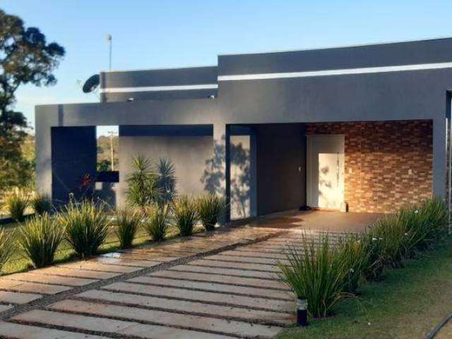 Casa em condomínio fechado à venda em Thermas de Santa Barbara, Águas de Santa Bárbara  por R$ 700.000