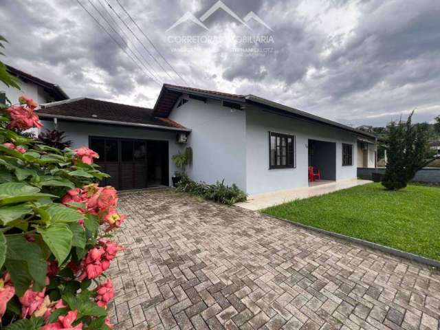 Casa à venda no Centro, Pomerode , 450 m2 por R$ 790.000