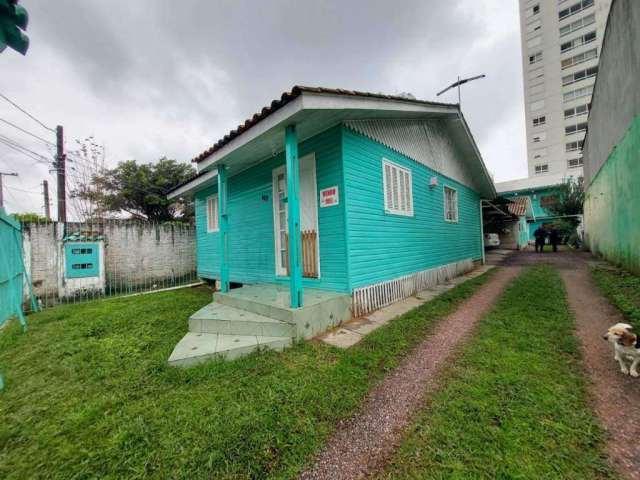 Casa com 9 quartos à venda no Centro, Esteio  por R$ 1.150.000