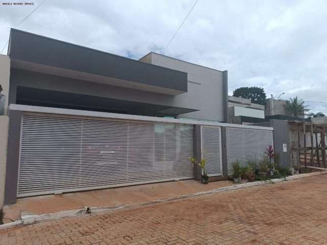 Casa em condomínio fechado com 3 quartos à venda no Setor Habitacional Contagem, Sobradinho , 200 m2 por R$ 730.000