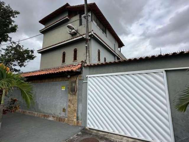 Casa em condomínio fechado com 4 quartos à venda em Santa Cruz, Rio de Janeiro , 300 m2 por R$ 750.000