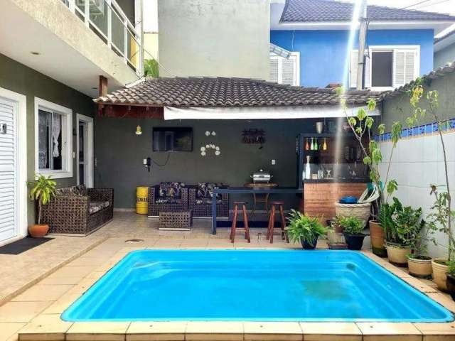 Casa em condomínio fechado com 3 quartos à venda em Vargem Pequena, Rio de Janeiro , 220 m2 por R$ 475.000