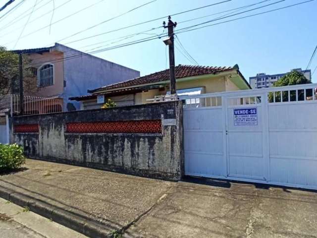 Casa com 3 quartos à venda na Rua Erechim 180, Campo Grande, Rio de Janeiro, 208 m2 por R$ 800.000