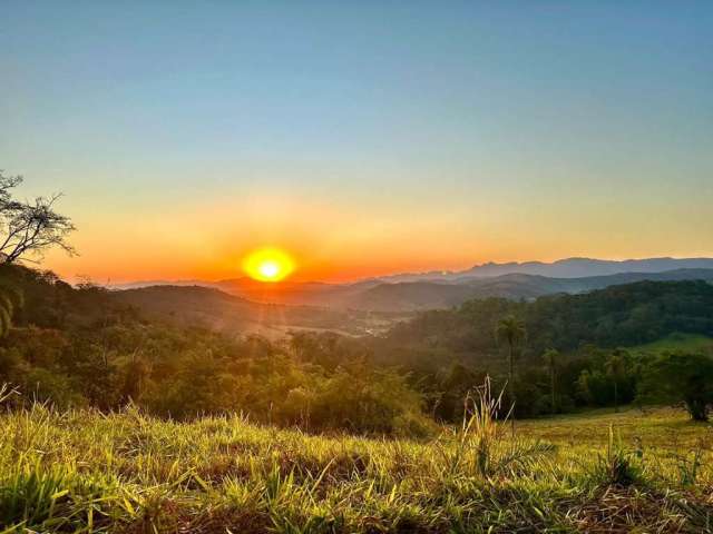 Terreno em condomínio fechado à venda na Zona Rural, Brumadinho  por R$ 592.000