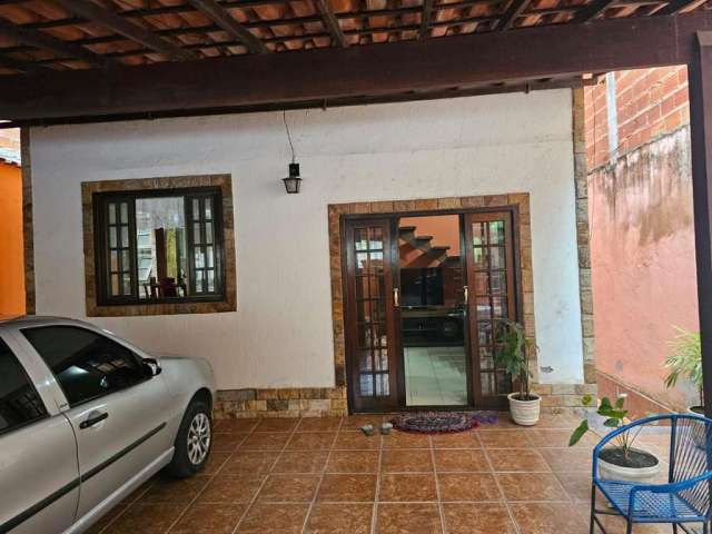 Casa com 2 quartos à venda em Campo Grande, Rio de Janeiro , 90 m2 por R$ 320.000