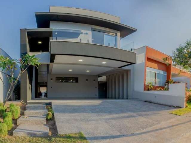 Casa à venda em Jundiaí-SP: 3 quartos, 3 suítes, 3 salas, 1 banheiro, 4 vagas de garagem, 259m² - Villaggio San Marco.