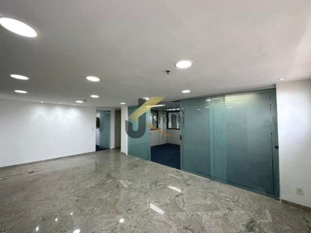 Lage corporativa à venda no Centro - Campinas, com 5 salas, 4 banheiros e 4 garagens no subsolo