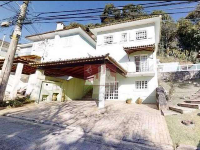 Casa em Condomínio- Pedra Branca