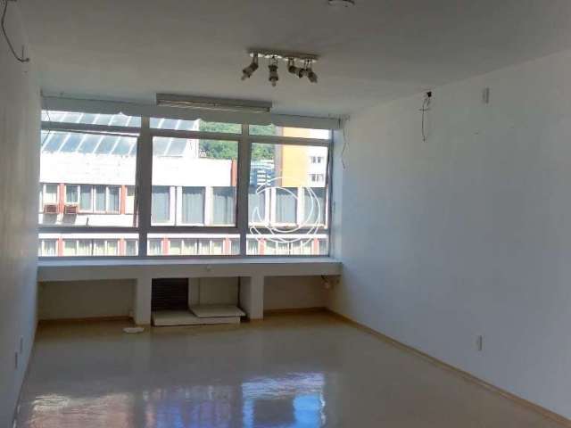 Sala Comercial de 40.81m² no bairro Centro