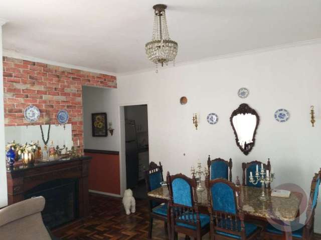 Apartamento de 3 dorms no bairro Centro