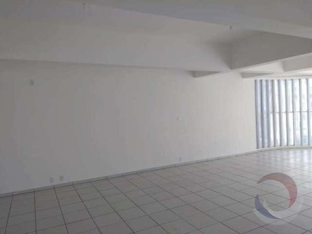 Sala Comercial de 137.24m² no bairro Centro