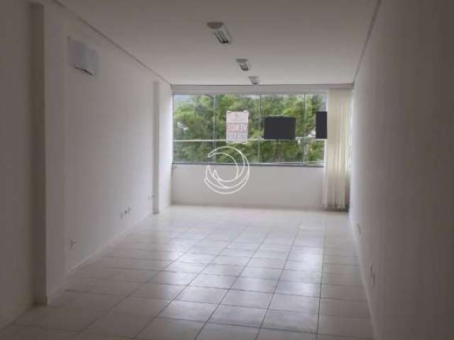 Sala Comercial de 38.9m² no bairro Córrego Grande