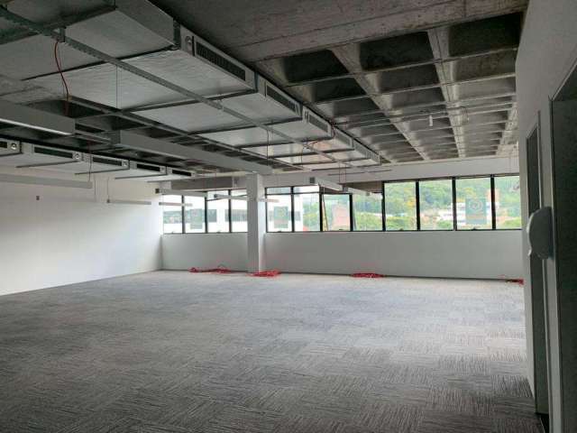 Sala Comercial de 156m² no bairro João Paulo