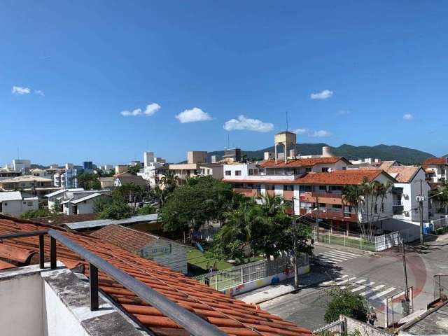 Predio Residencial de 7 dorms no bairro Canasvieiras