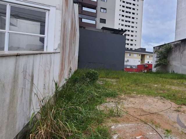 Terreno de 600m² no bairro Pedra Branca