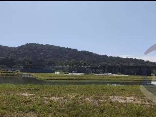 Terreno de 375m² no bairro Pedra Branca