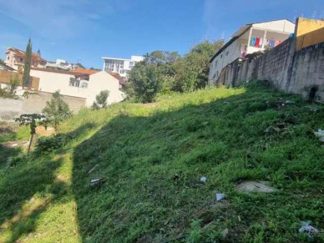 Terreno de 1841.75m² no bairro Trindade