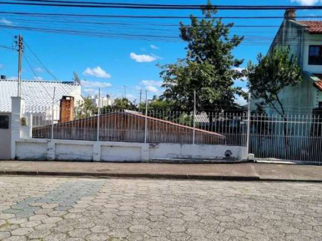 Terreno de 294.94m² no bairro Capoeiras