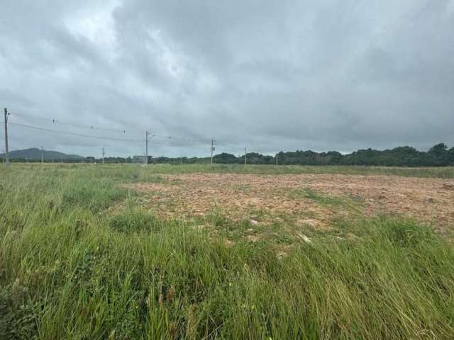 Terreno de 459.63m² no bairro Vargem Do Bom Jesus