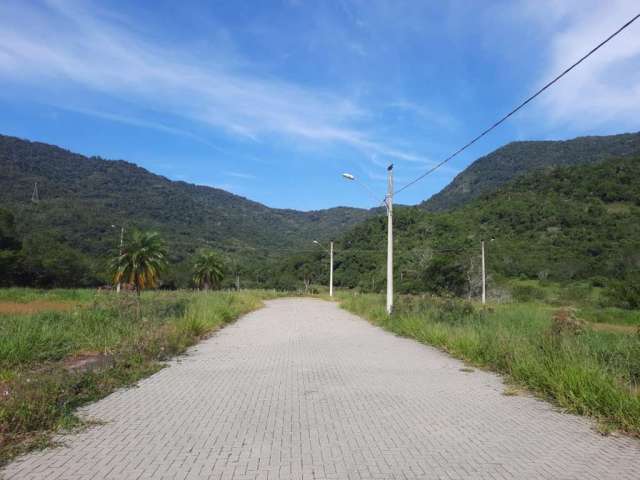 Terreno de 451.31m² no bairro Ribeirao Da Ilha