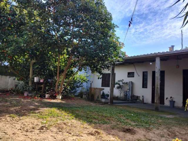 Terreno de 321.88m² no bairro Pinheira