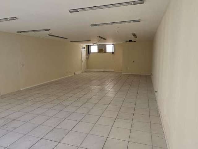 Sala Comercial de 83m² no bairro Centro