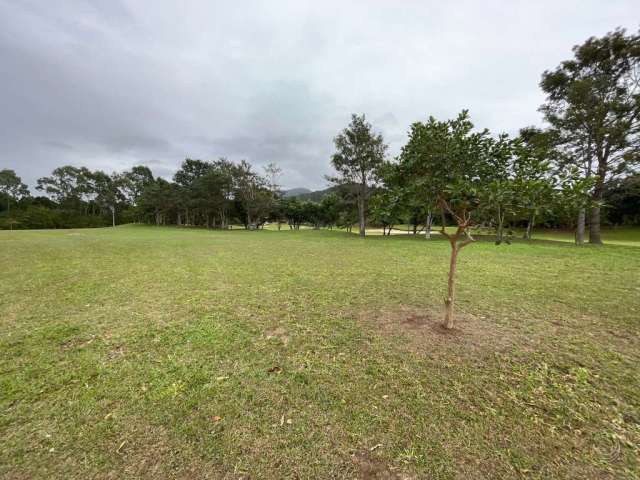 Terreno de 827.01m² no bairro Ingleses Do Rio Vermelho