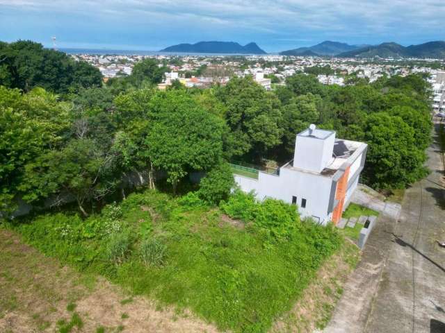 Terreno de 455.83m² no bairro Campeche!