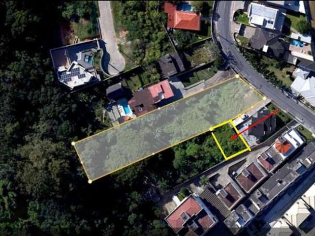 Terreno de 360m² no bairro Ponta De Baixo