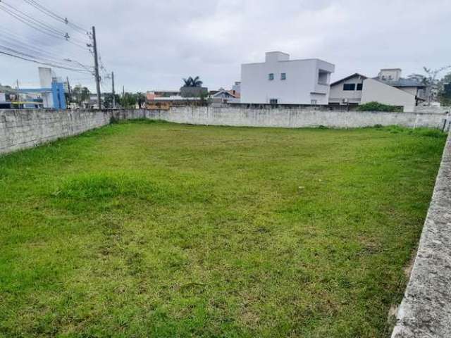 Terreno com área total de 523.15m² na Pedra Branca