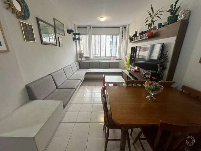 Apartamento de 2 dormitórios no Centro de Florianópolis.