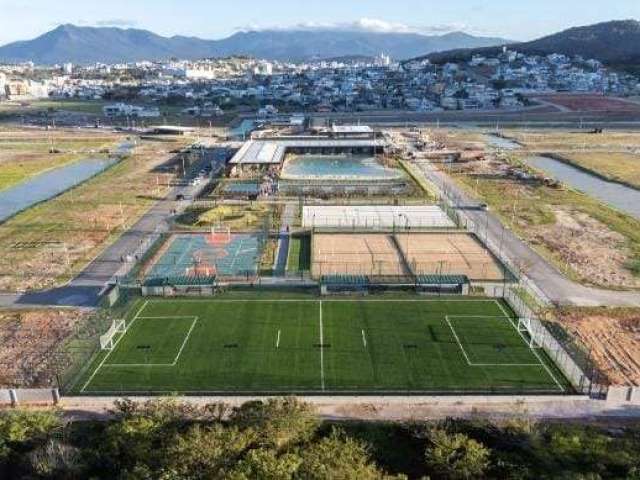 Terreno com 306,03 m²  de área total no bairro Pedra Branca