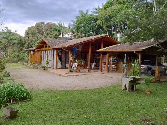 Sítio/Fazenda de 125m² no bairro VILA JUNCKES