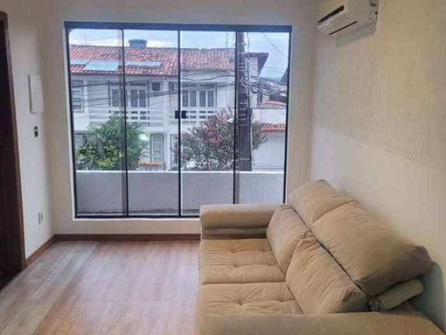 Excelente casa com 3 dormitórios no Jardim Atlântico